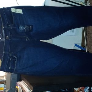 NWT - Lucky Brand Sofia Skinny Jeans Size 14/32A Super Stretch!